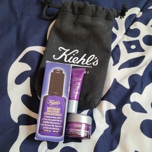 Kiehl's night time face oil.
